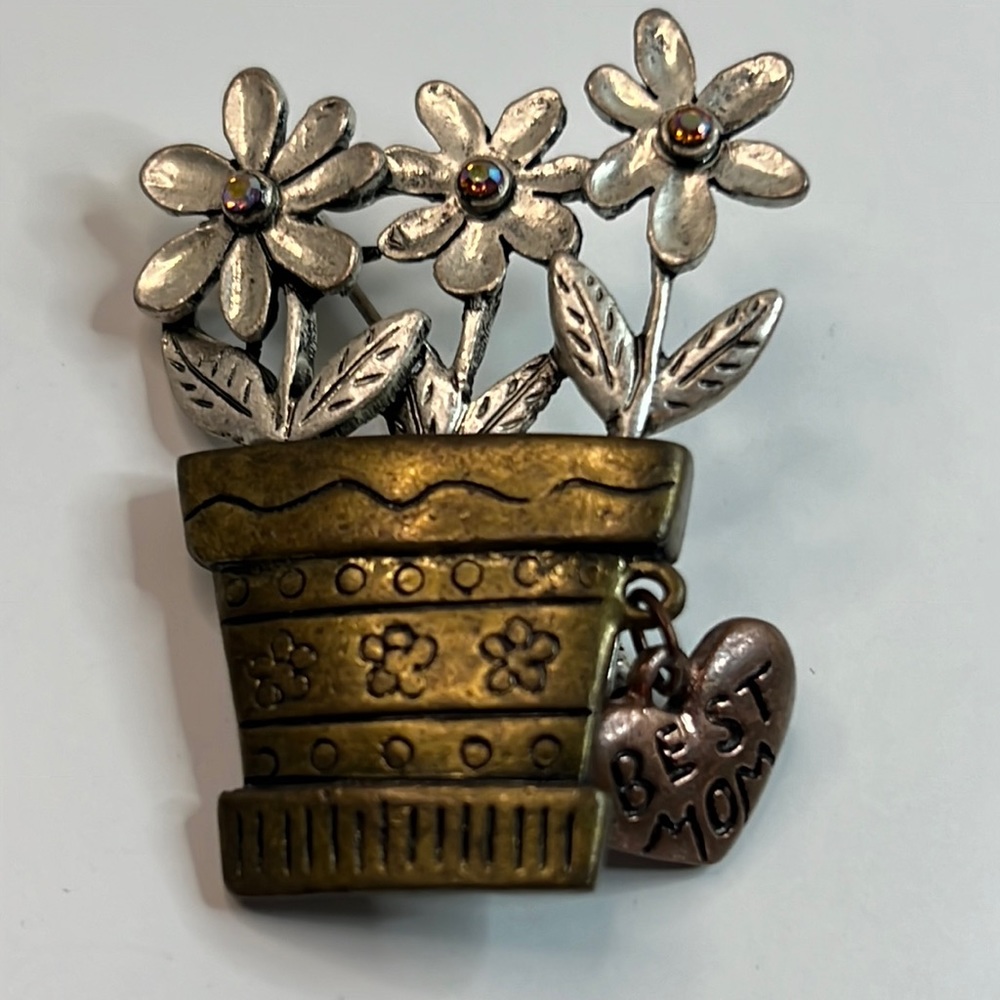 Best Mom Tricolor Plant Brooch | Hallmark TC